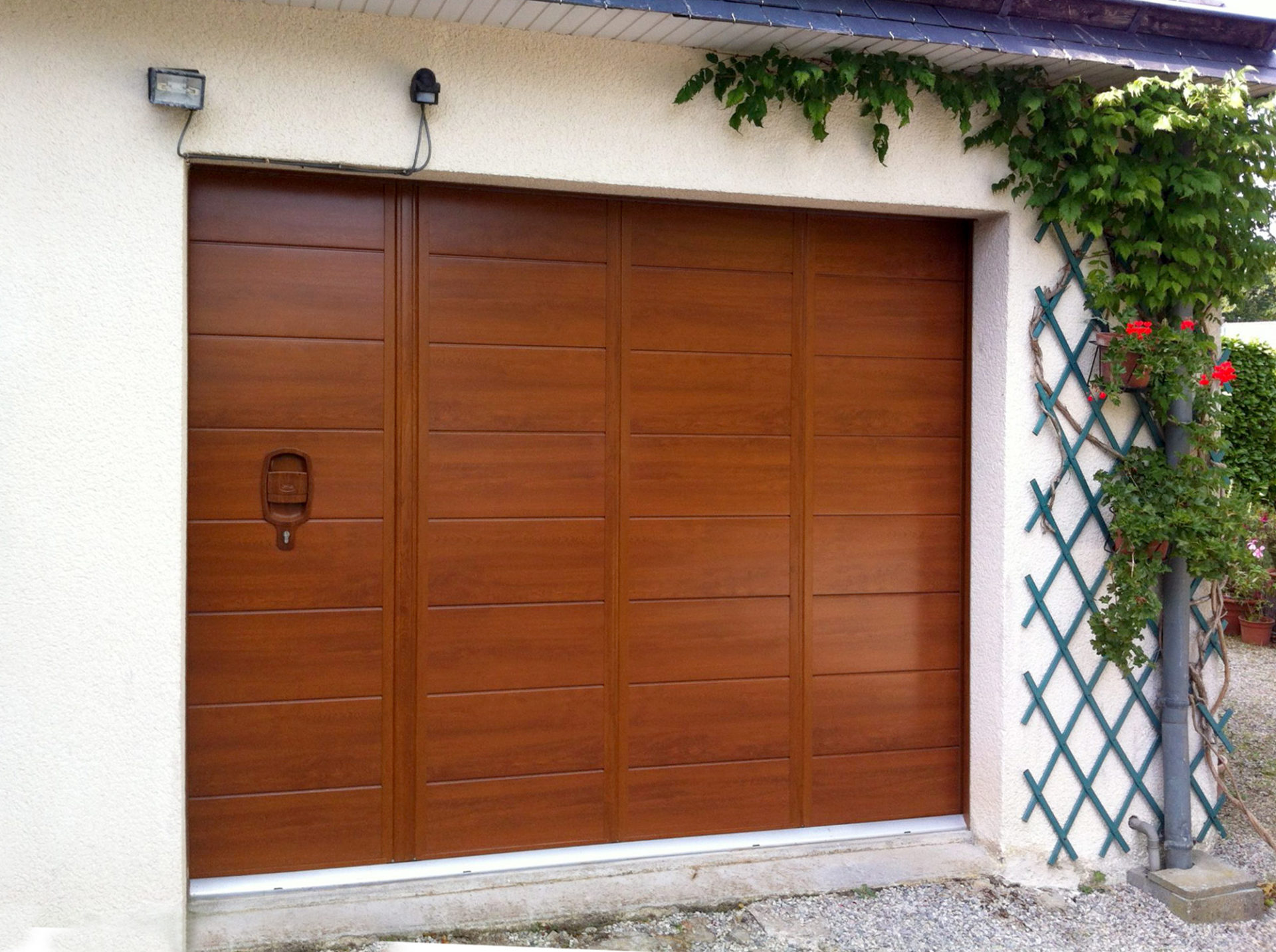 Porte de garage coulissante