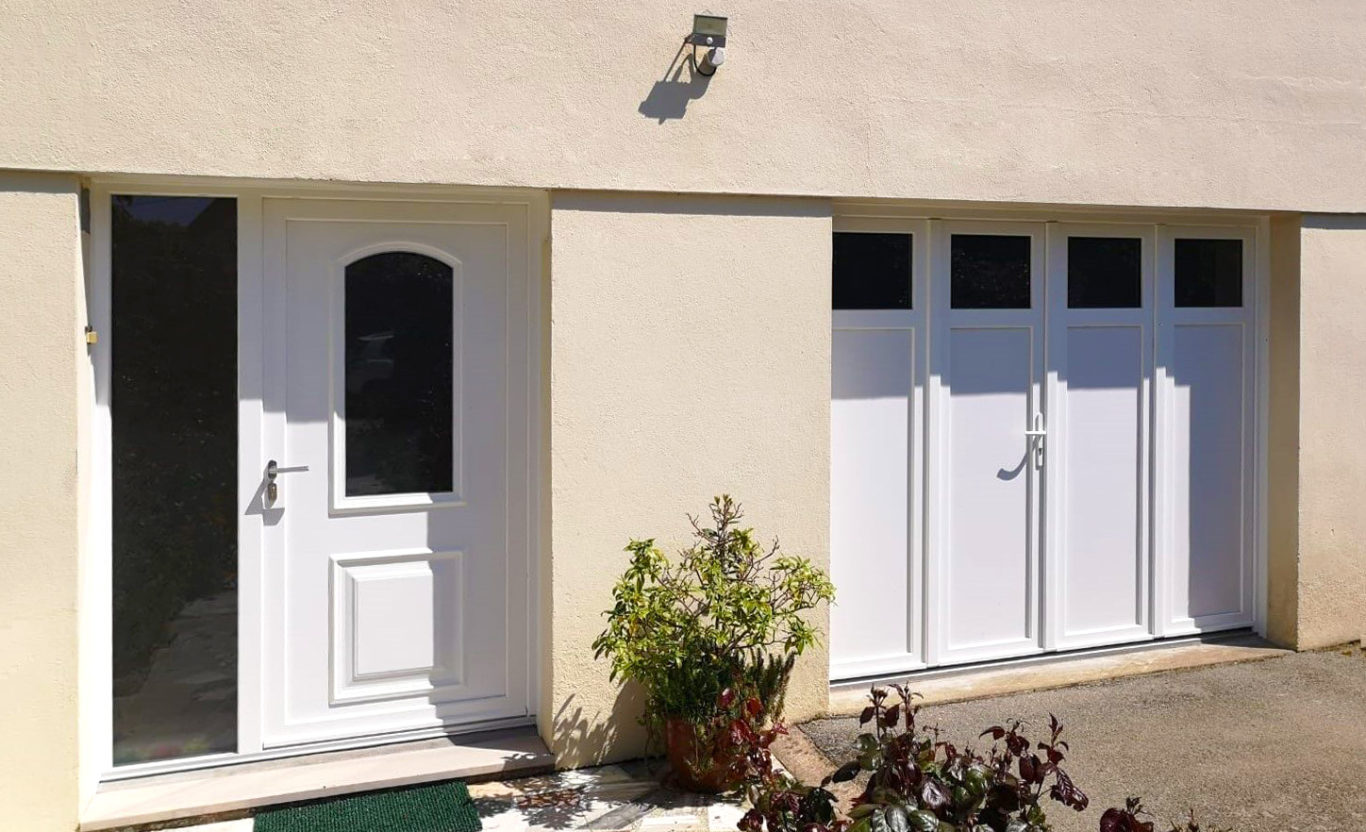 Porte de garage pliante