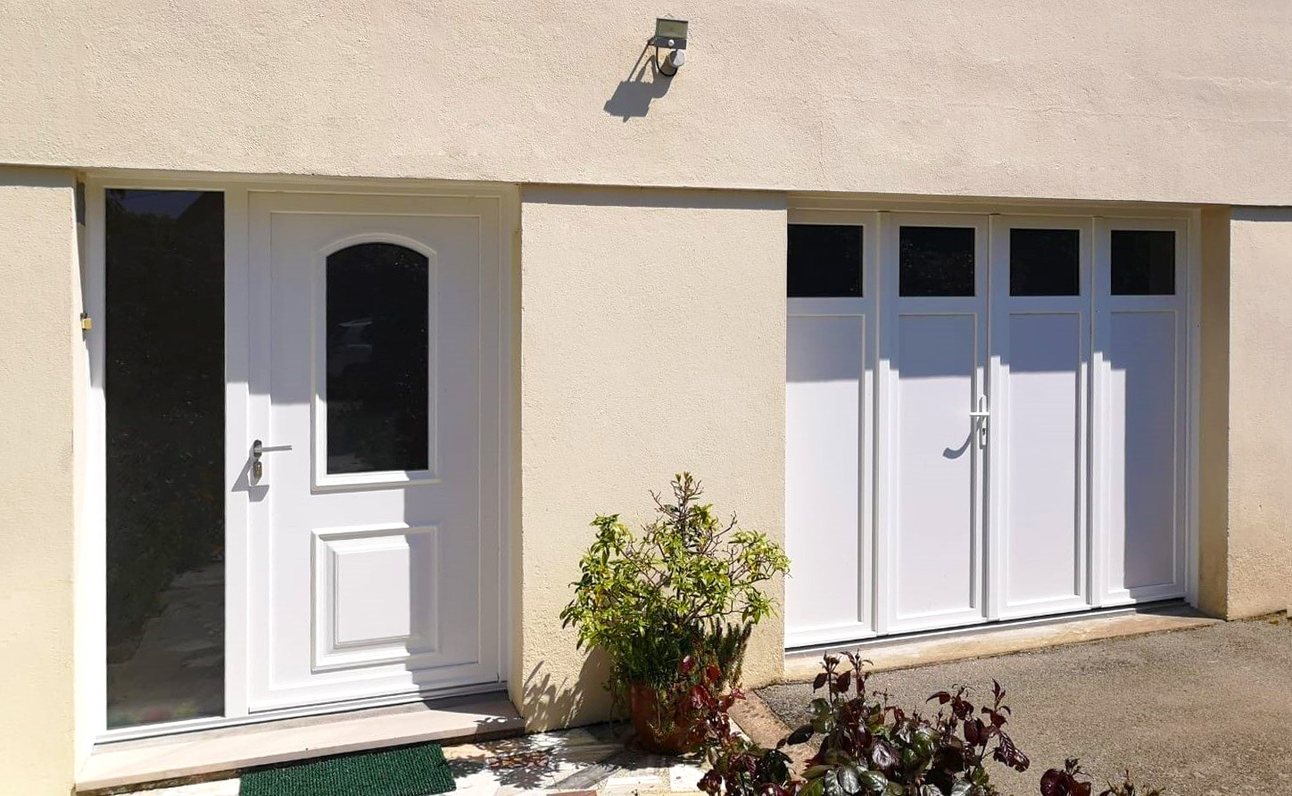 Porte de garage pliante