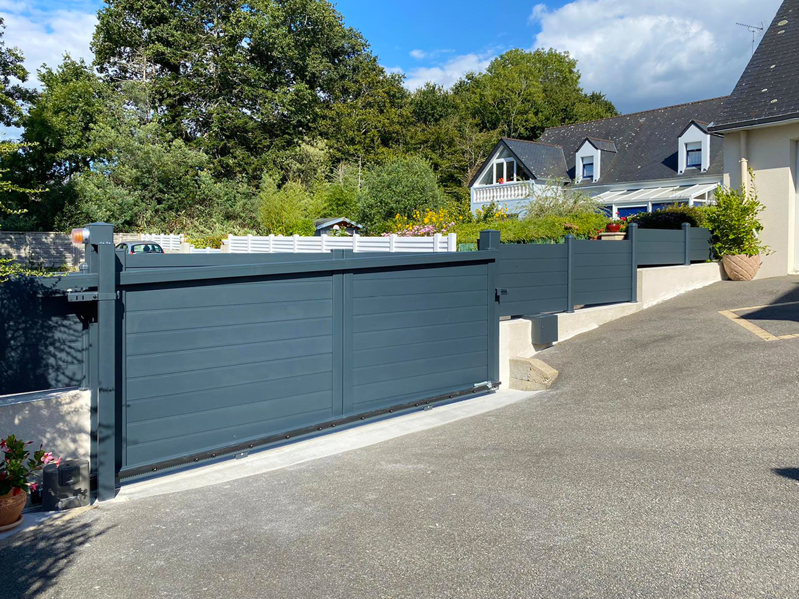 Portail motorisé Cannebiere - Cloture Yate