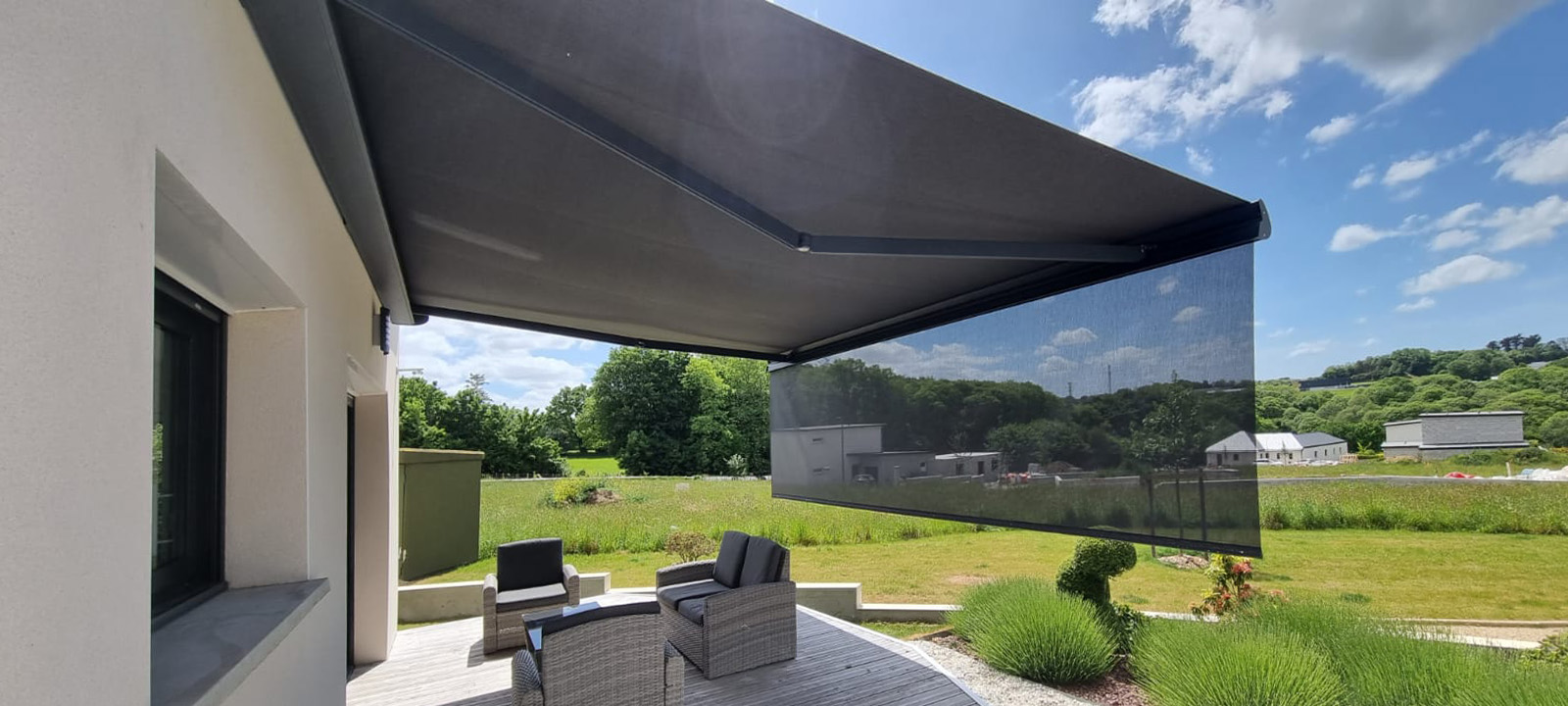 Réalisation Kiclos – Store banne anthracite