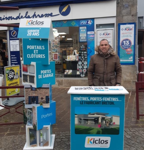 Stand Kiclos au marché de Locminé