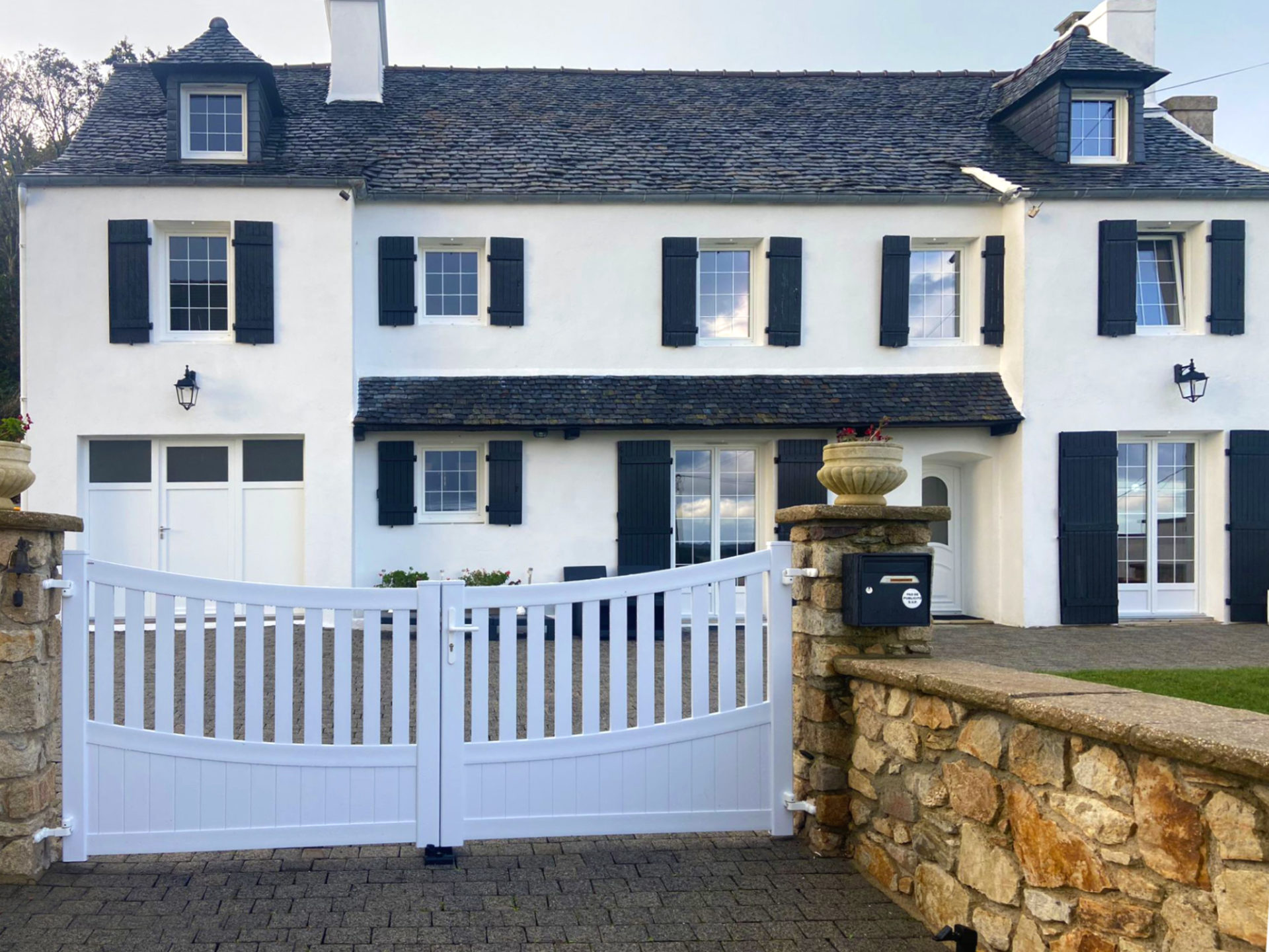 Portant battant PVC blanc