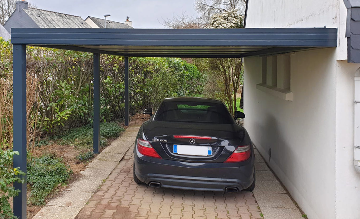 Carport anthracite avec voiture