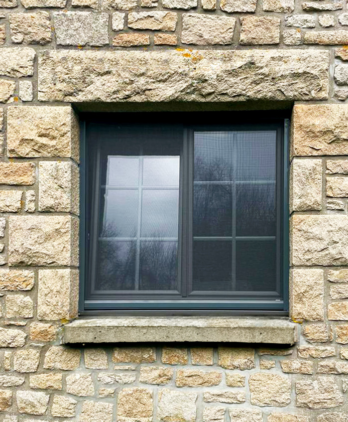 Fenêtre PVC anthracite