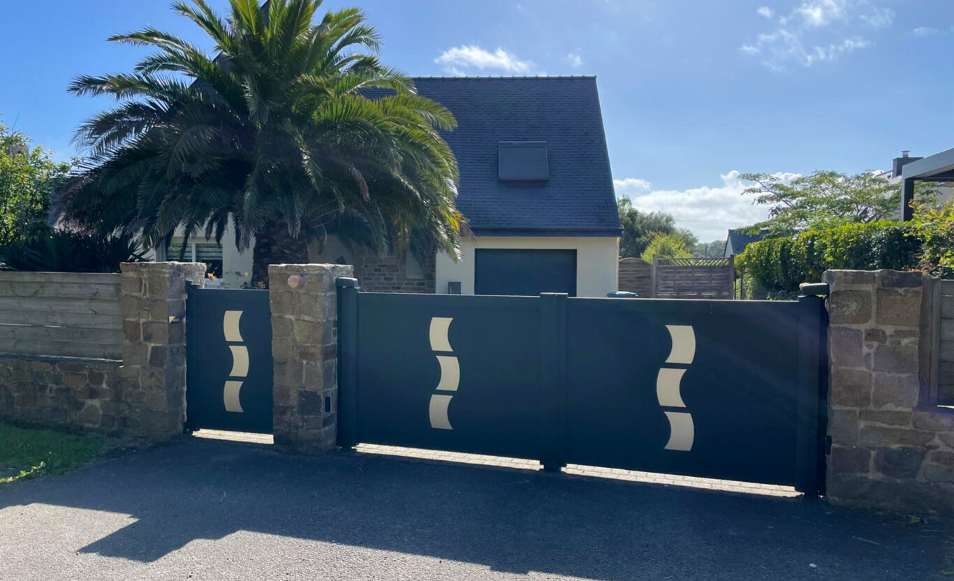 Kiclos - Portail battant et portillon en PVC gris anthracite