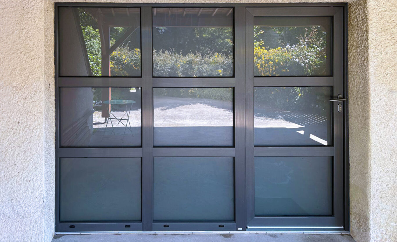 Kiclos - Porte de garage pliante vitrée en PVC gris anthracite