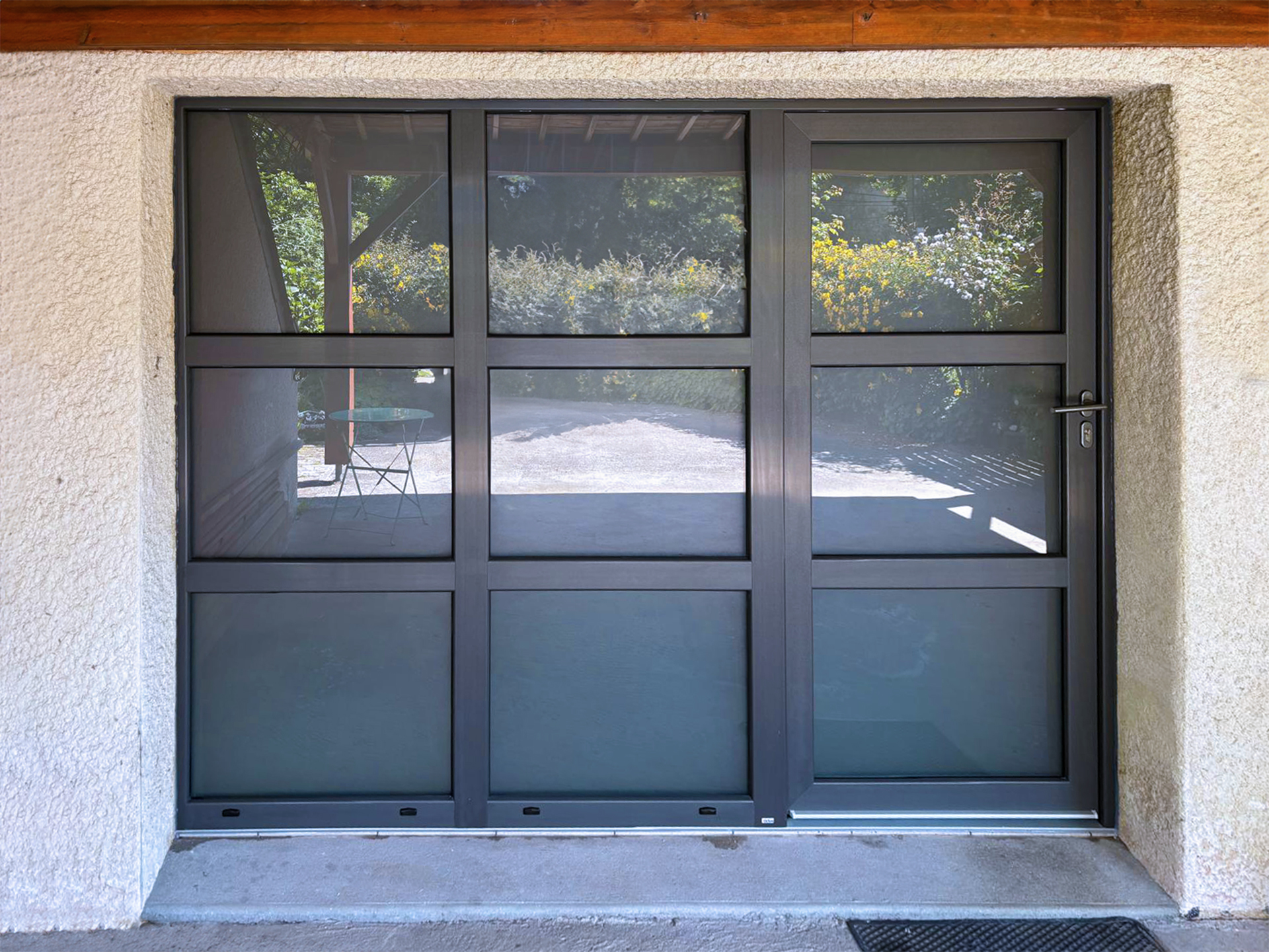 Kiclos - Porte de garage pliante vitrée en PVC gris anthracite