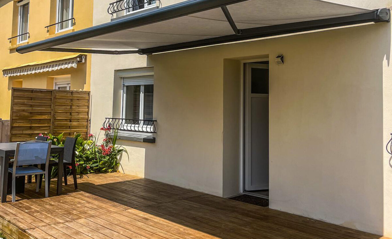 Kiclos - Store-banne gris anthracite et toile blanche