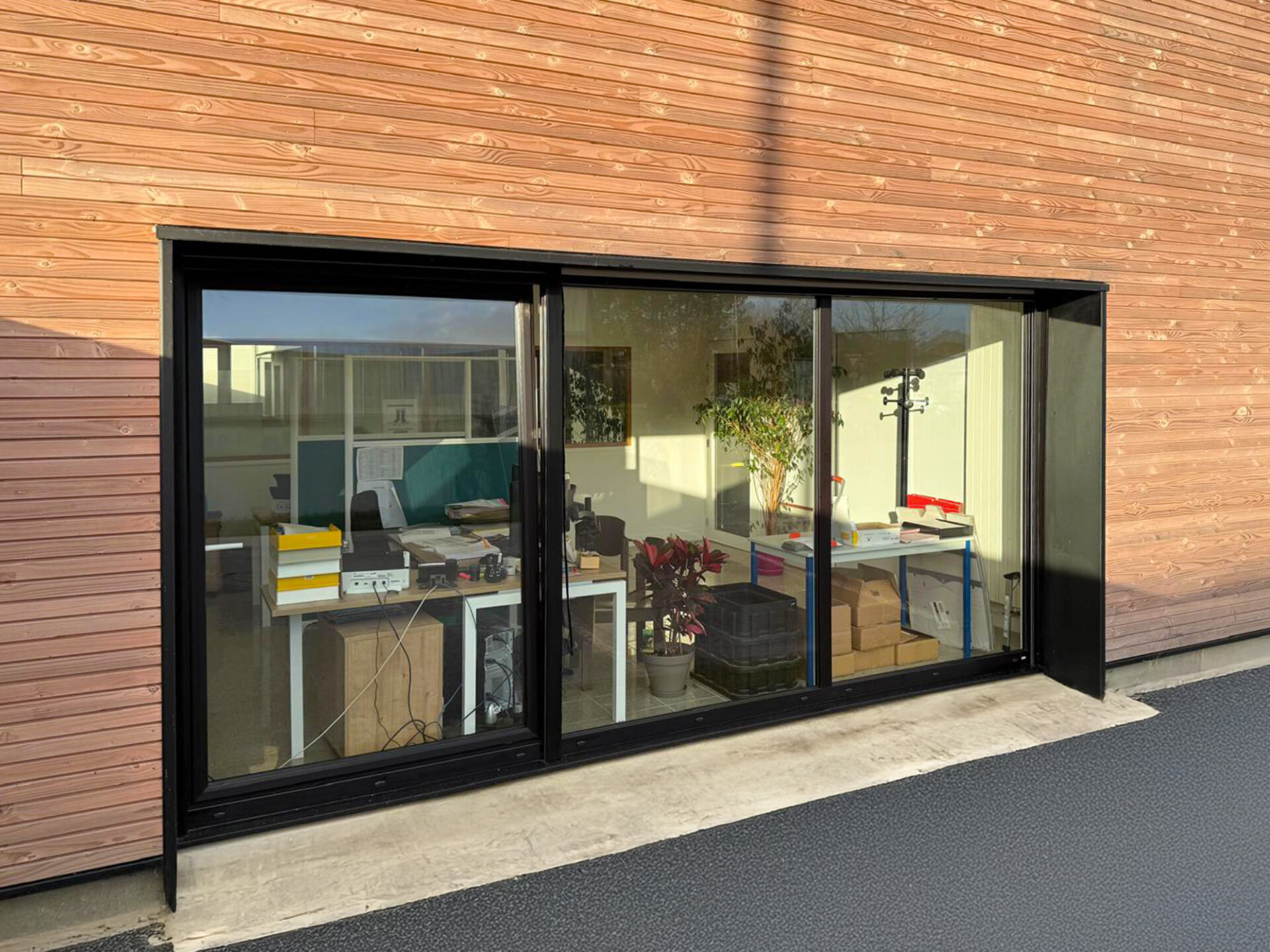 porte-fenetre avec ouvertures oscillo-battantes