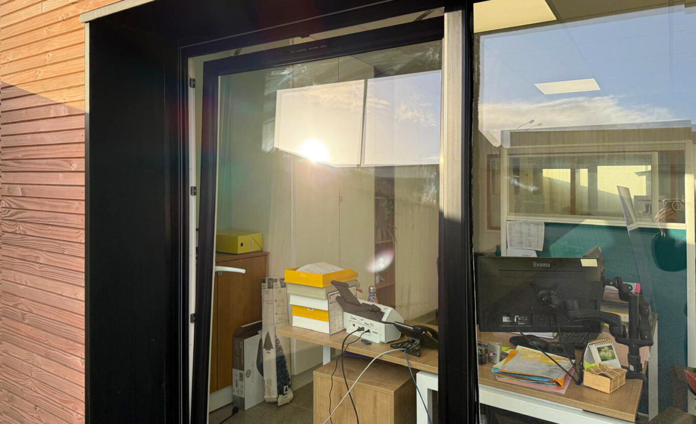 porte-fenetre avec ouverture oscillo-battante