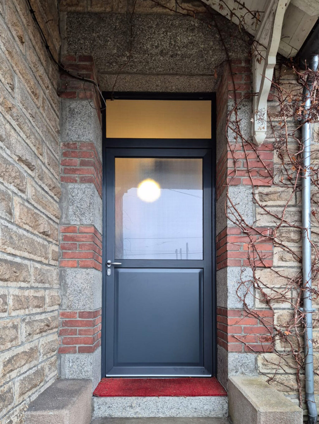 porte d'entree vitree kiclos en pvc anthracite exterieur