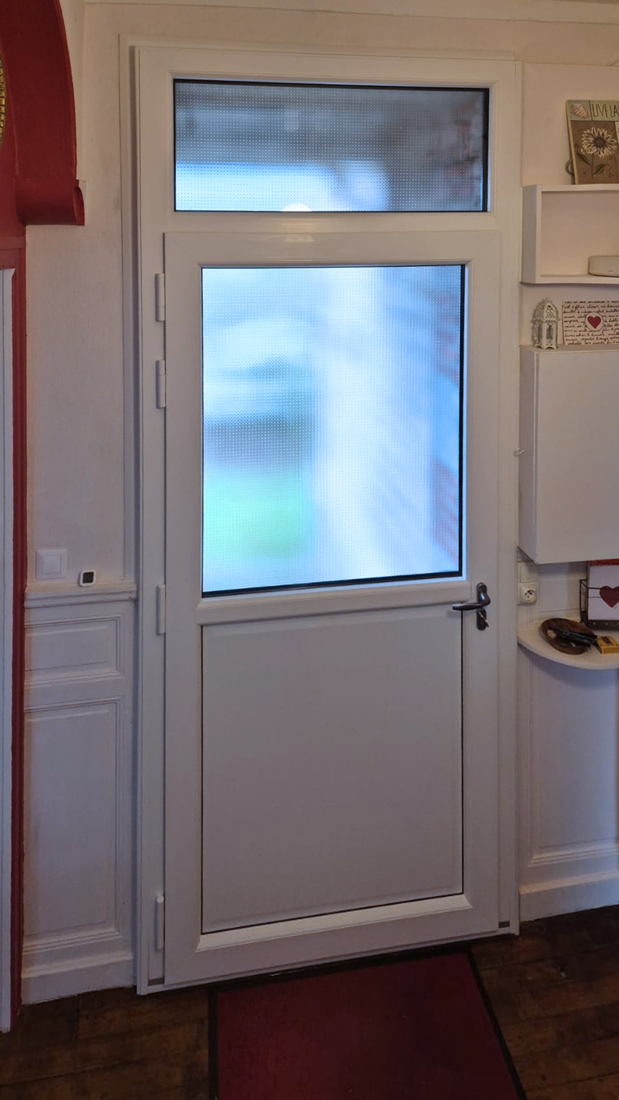 porte d'entree vitree kiclos en pvc blanc interieur