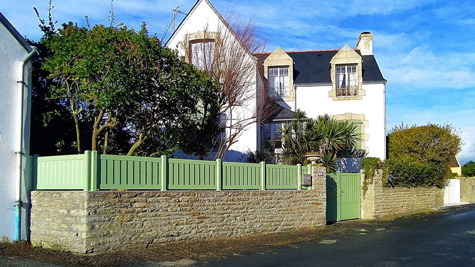 portail et cloture en pvc vert pale kiclos