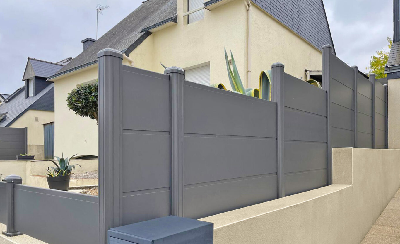 cloture kiclos mitoyenne en pvc gris