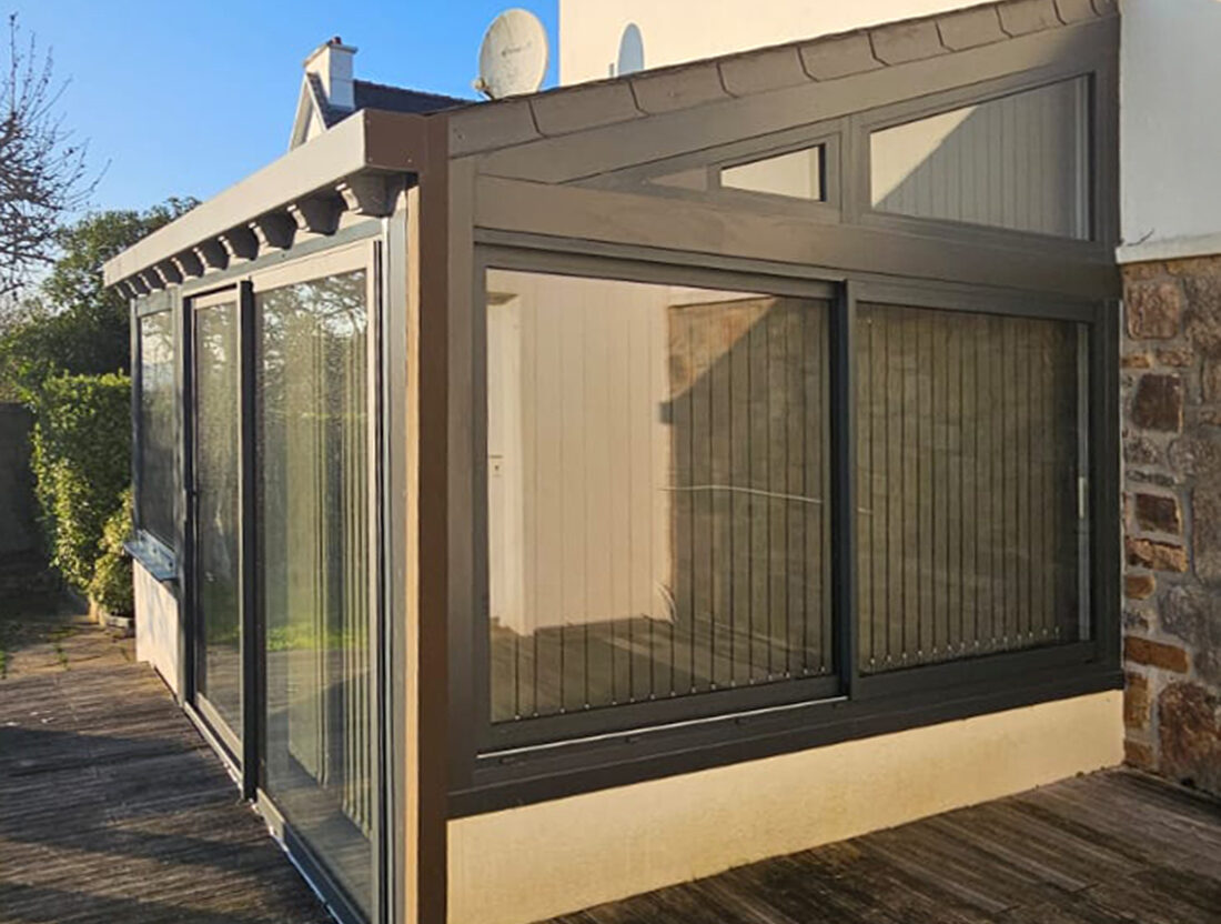 fenetres et portes-fenetres kiclos en aluminium noir