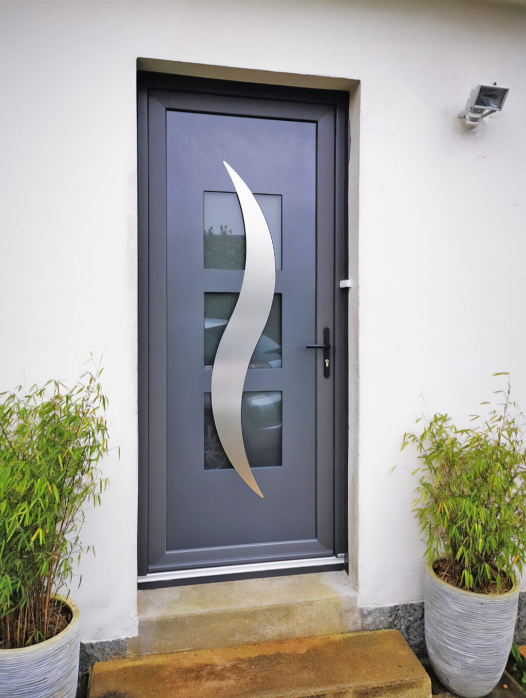 porte d'entree kiclos modele loft en pvc gris