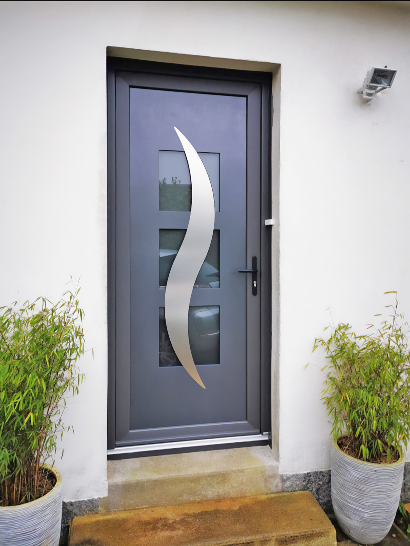 porte d'entree kiclos modele loft en pvc gris