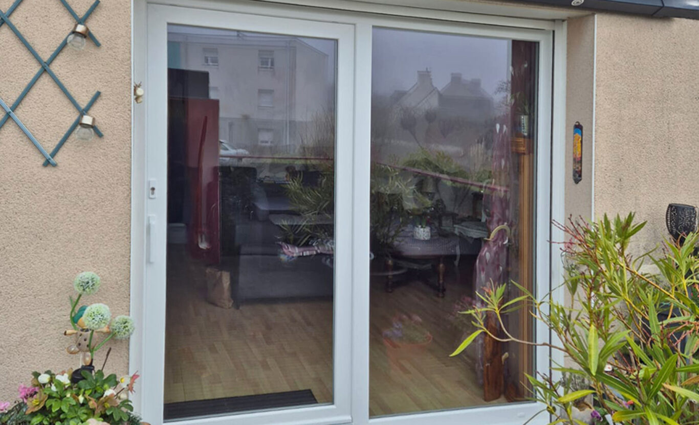 porte-fenetre coulissante en translation kiclos en pvc blanc