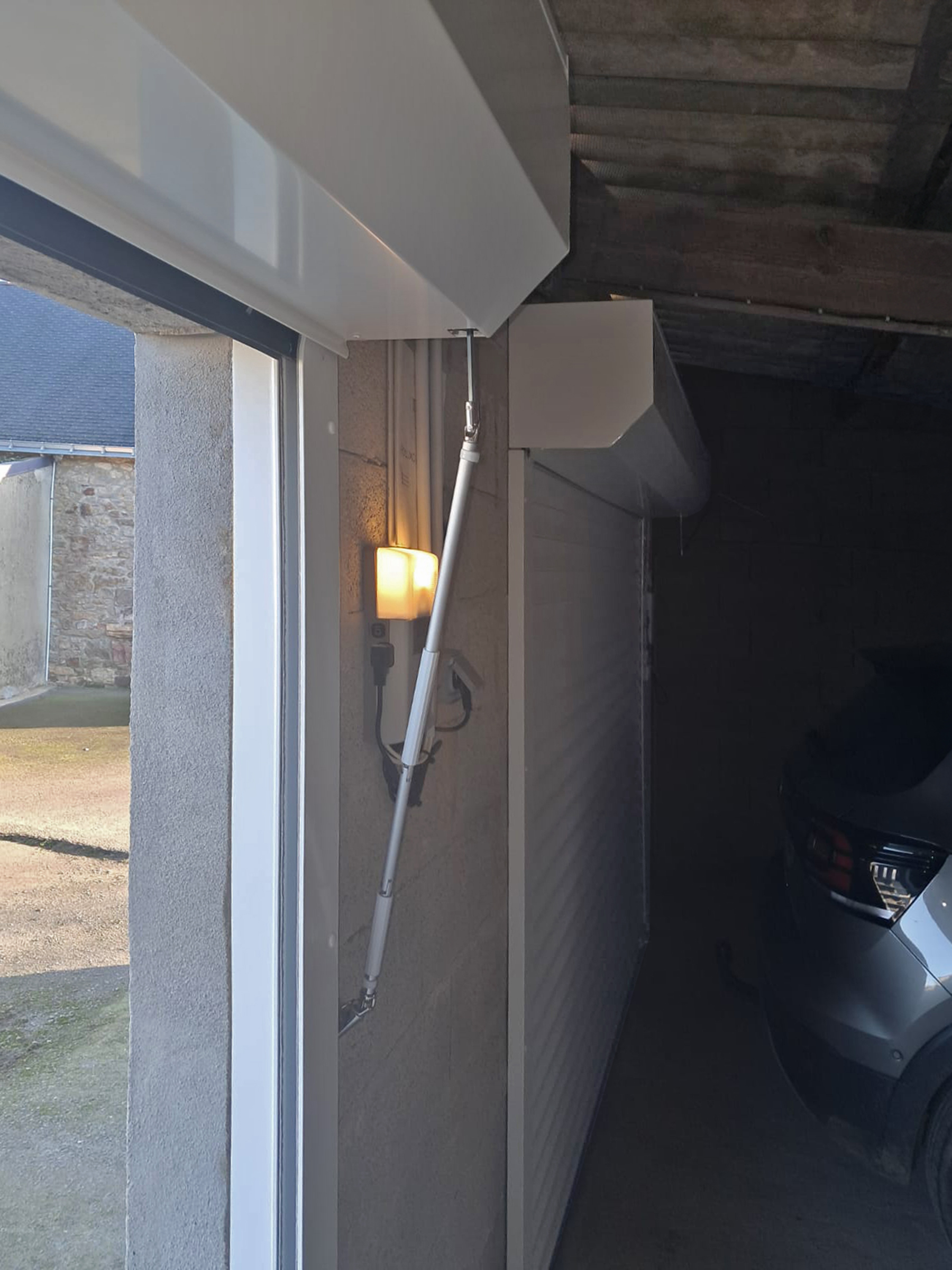 portes de garage rollmatic kiclos en pvc blanc vue interieure