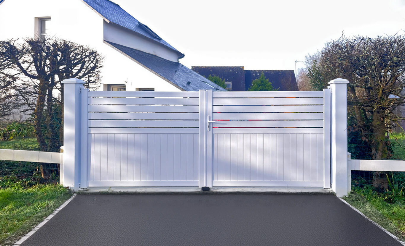 portail battant deux vantaux kiclos modele havana en pvc blanc