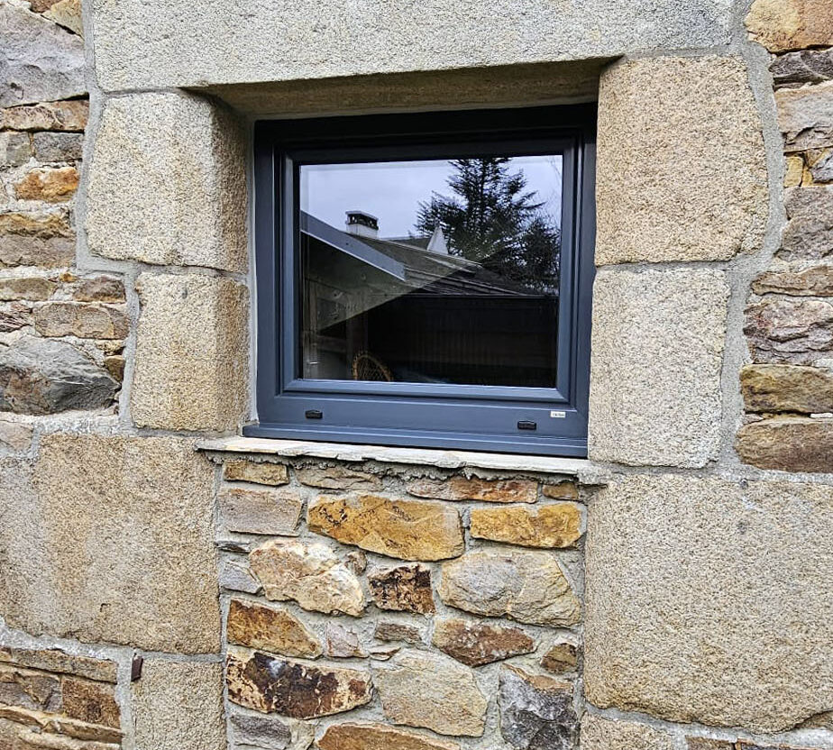 fenetre kiclos en pvc gris anthracite