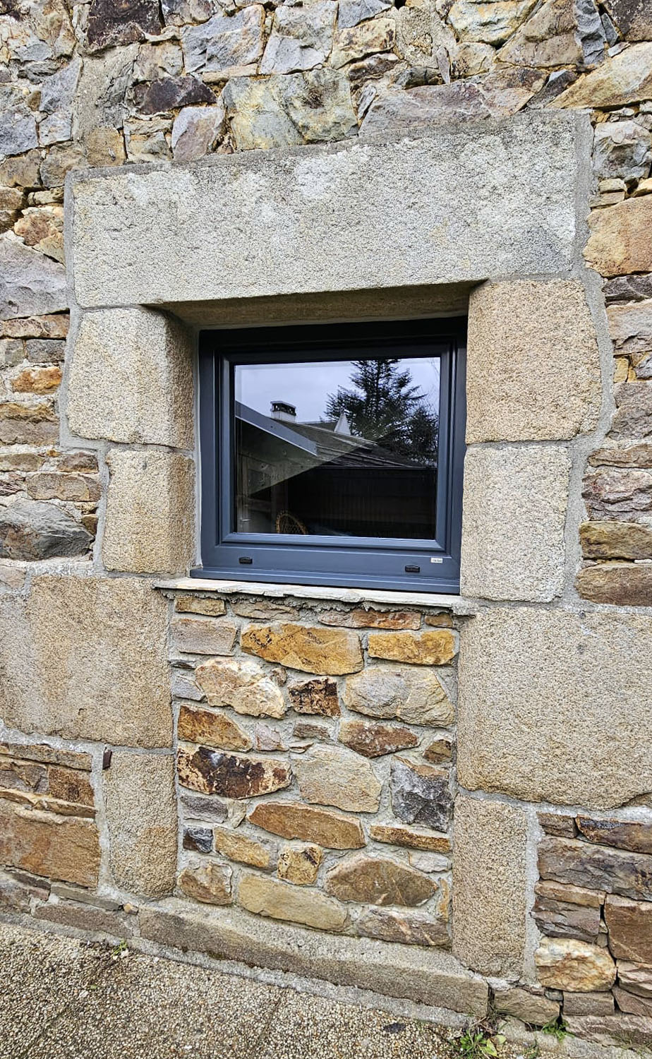 fenetre kiclos en pvc gris anthracite