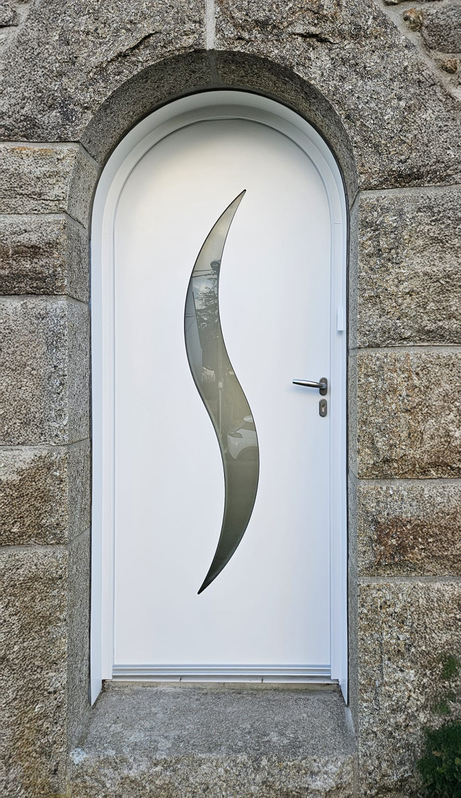 kiclos porte entree monobloc modele loft pvc blanc vue exterieure