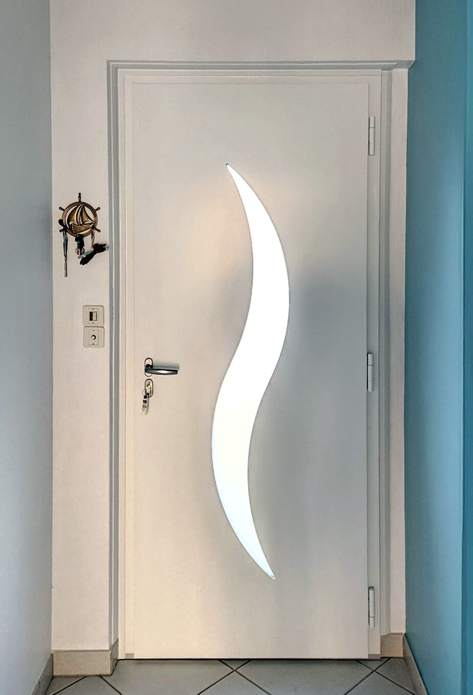 kiclos porte entree monobloc modele loft pvc blanc vue interieure