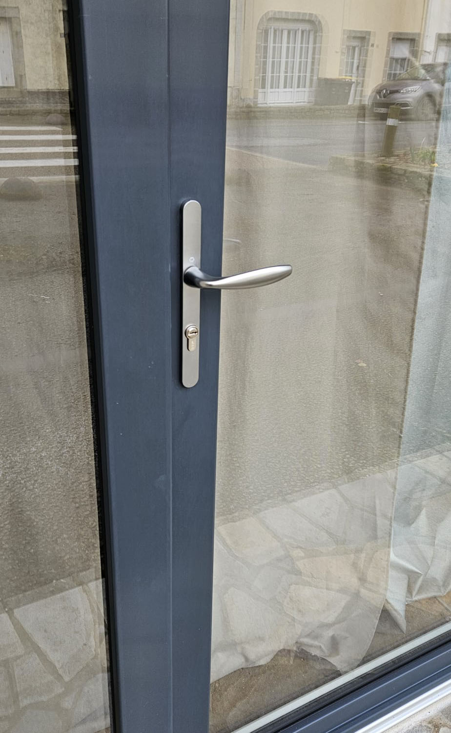 kiclos porte-fenetre pvc gris anthracite focus poignee