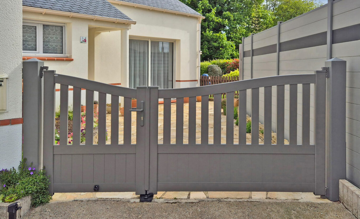 portail battant kiclos pvc gris anthracite