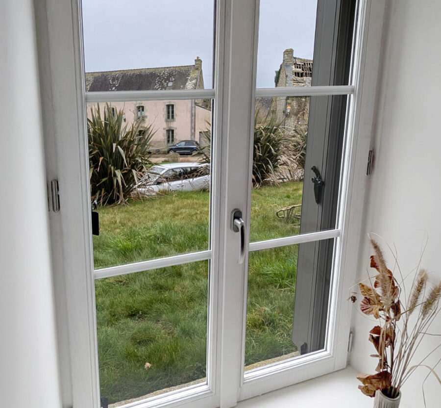 fenetres gamme jalousie en aluminium blanc