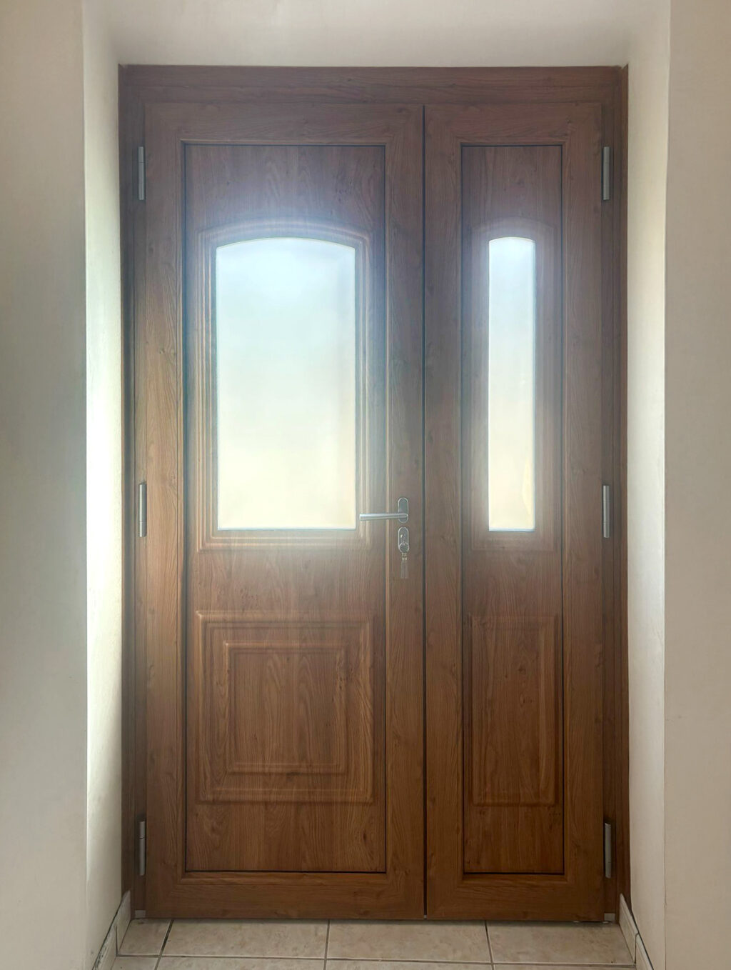 porte d'entree modele granala deux vantaux interieur joints en pierre aluminium bois