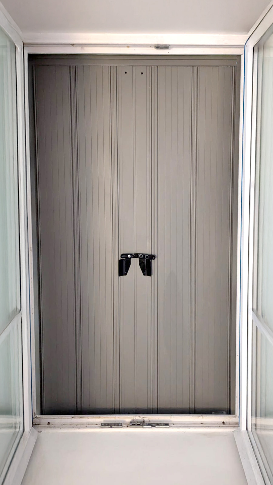 volets accordeon en aluminium blanc