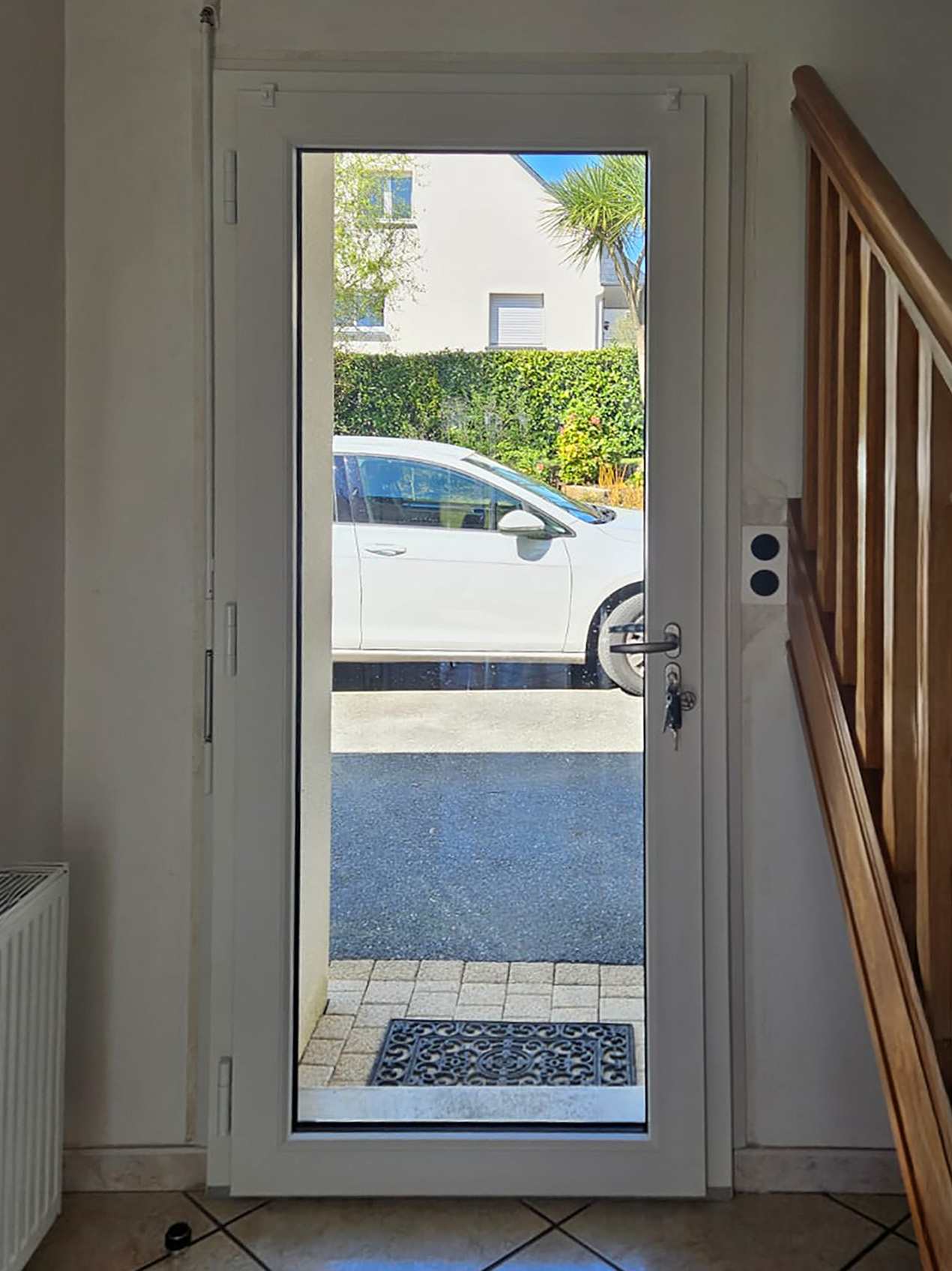 Porte d’entrée vitrée PVC blanc intérieur Kiclos