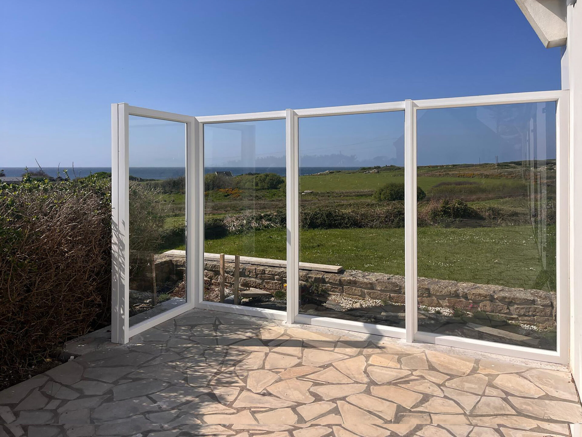 brise vent vitre kiclos pvc blanc