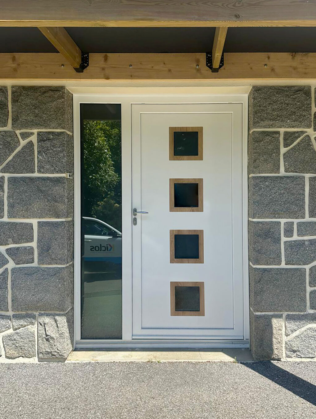 porte d'entree, pvc blanc