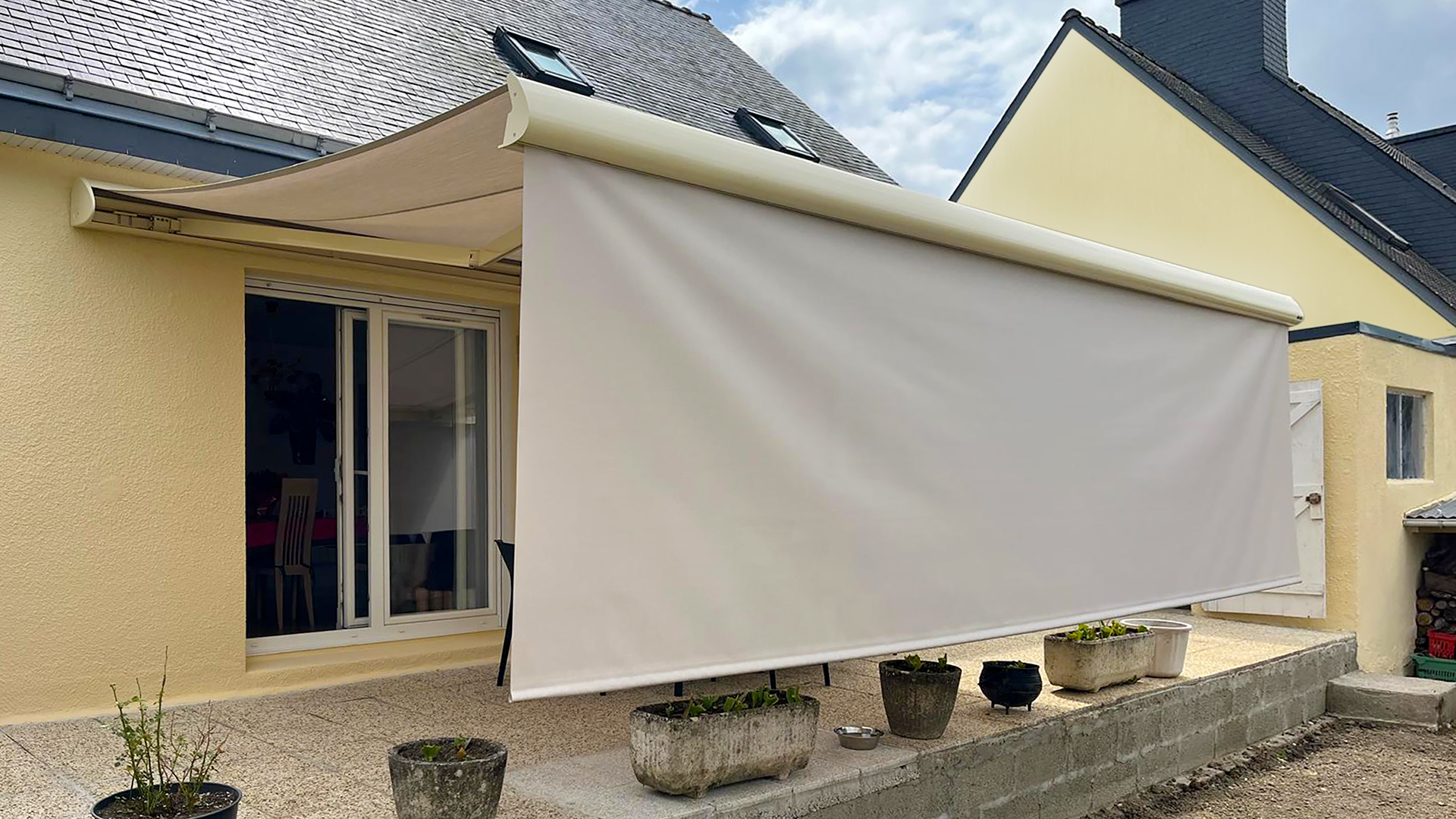 store banne deroulant electrique kiclos modele everest aluminium beige toile lin chine deplie