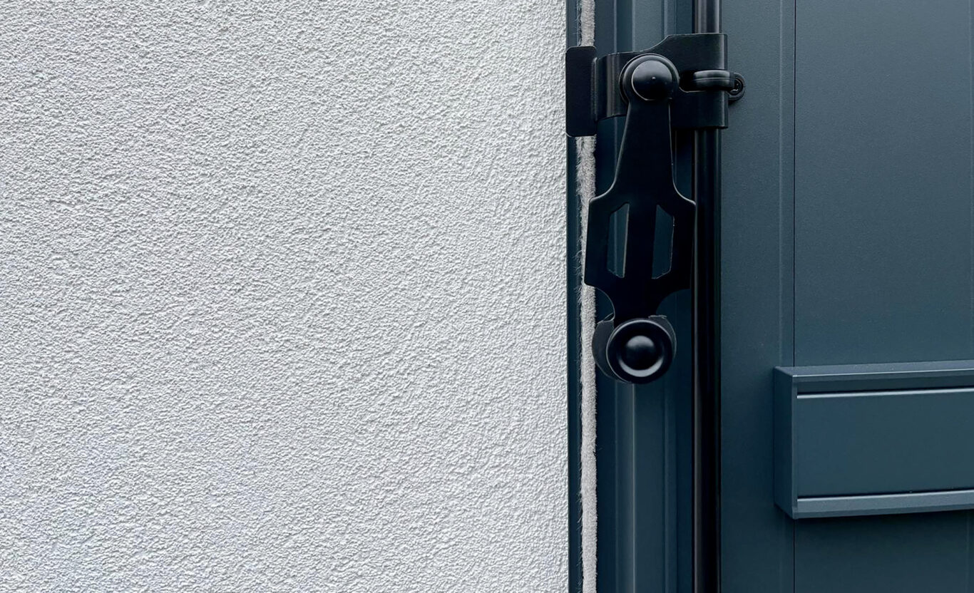 volets battants daytonna kiclos aluminium gris anthracite ral 7016 detail fermeture